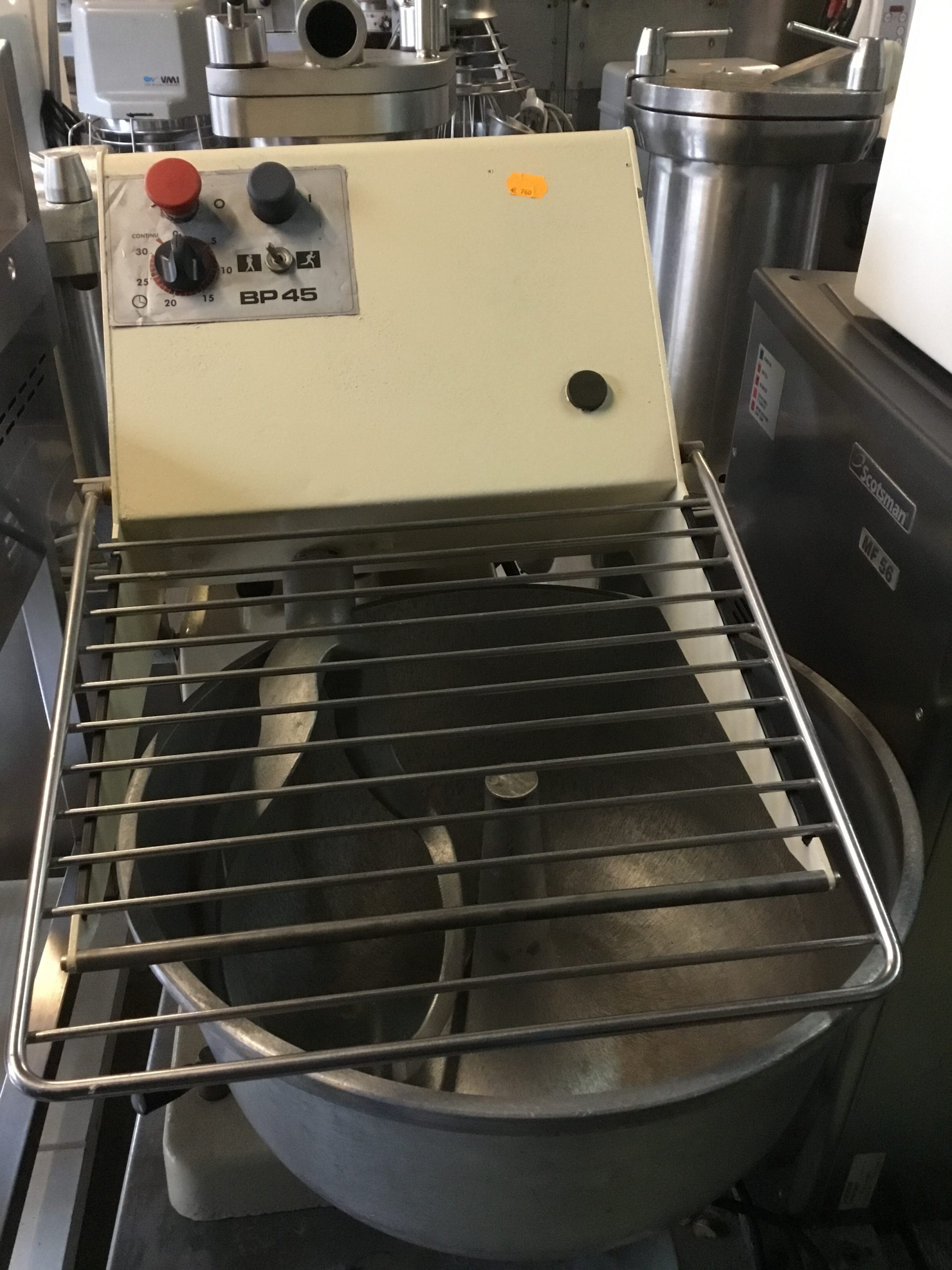 Pétrin Axe Oblique Dito Sama