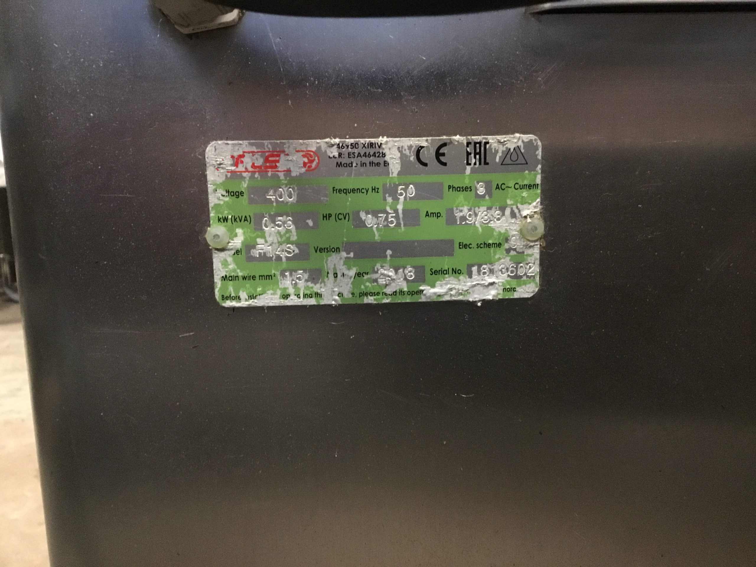 Poussoir a saucisse hydraulique – Image 2