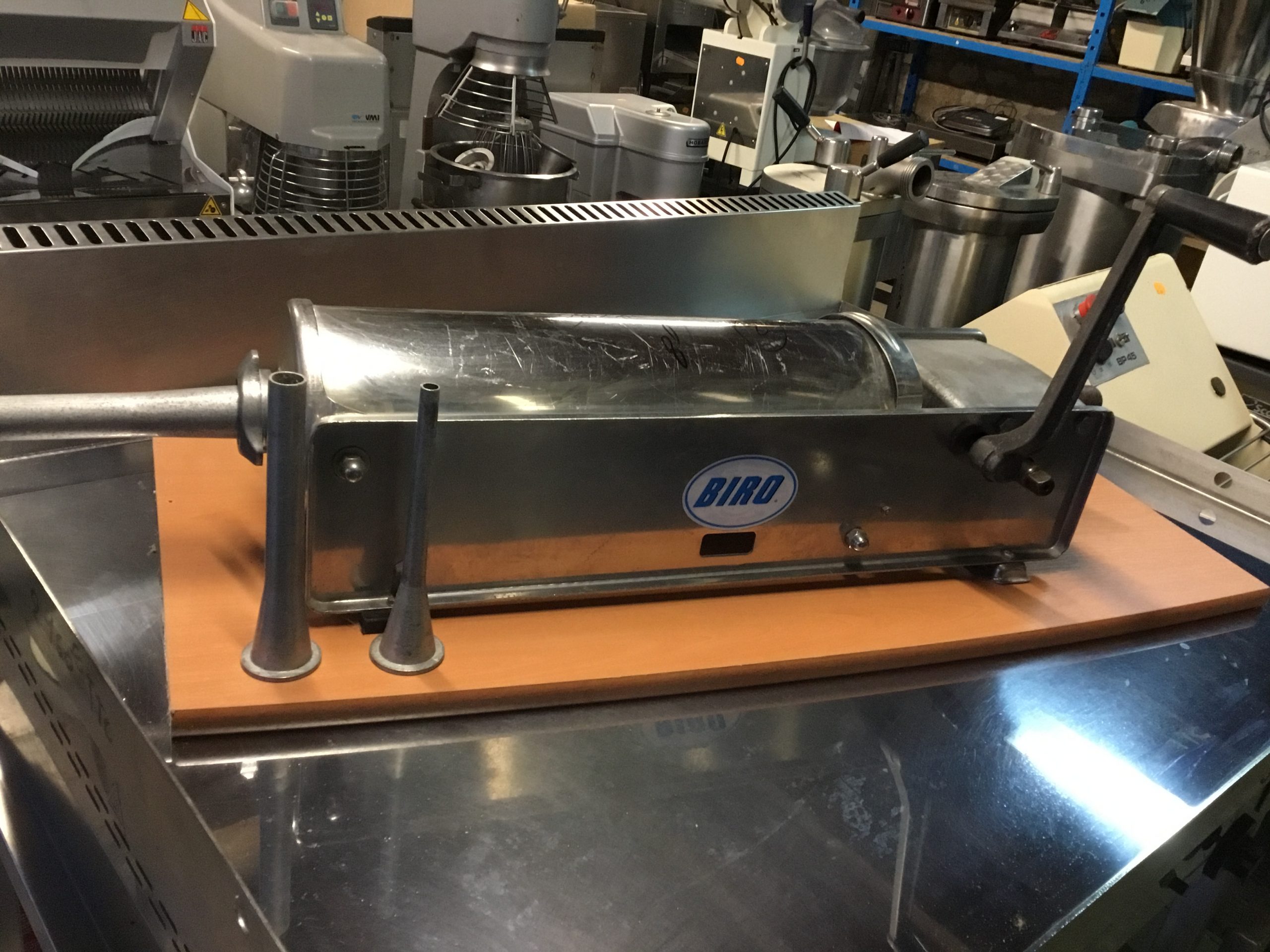 Poussoir a saucisse manuel