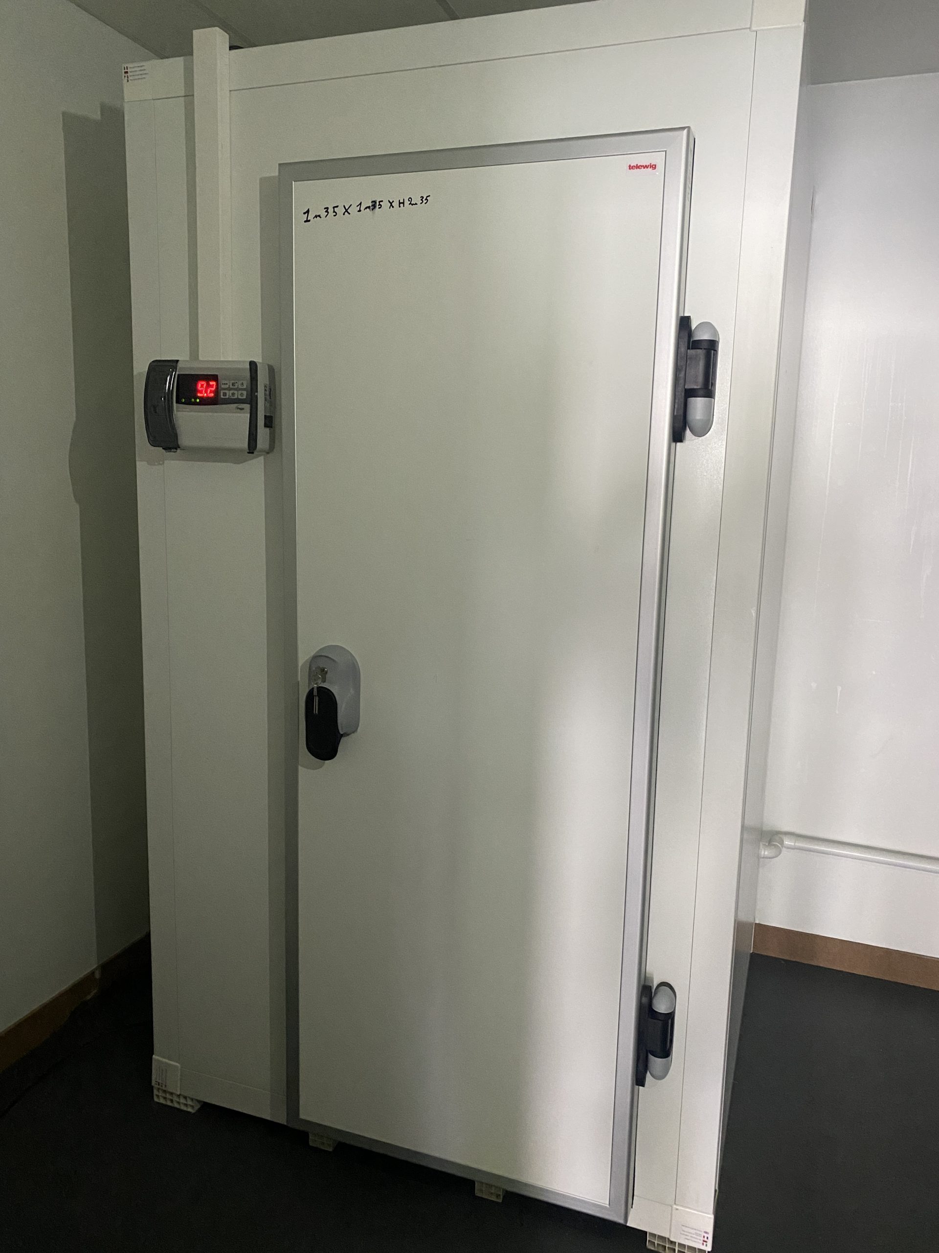 Chambre Froide Positive N° 10